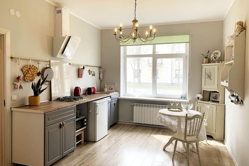 Cozy Apartment In A Historical Town Sillamäe Exterior foto